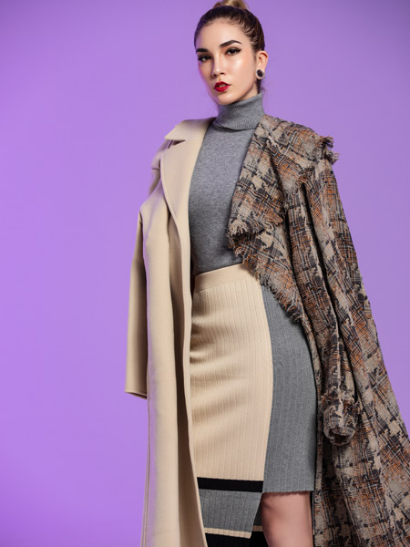 钟爱黑白灰女装产品图片