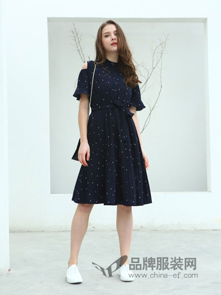 jjcc佳简衬橱女装产品图片