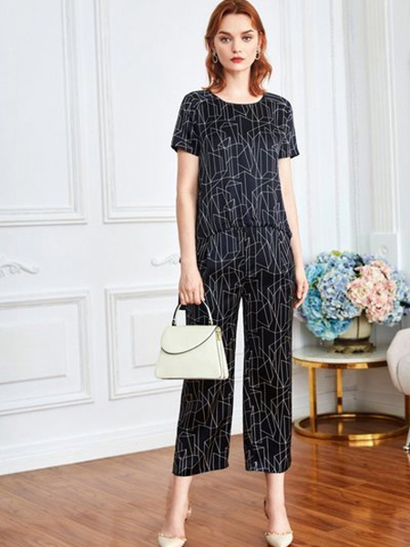 缔雅诗女装产品图片