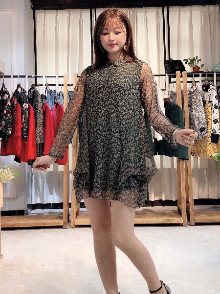 米拉格全大件90白鸭绒女装产品图片