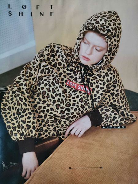 写梦女装产品图片