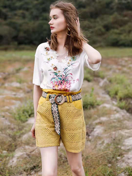 AttinaLife阿缇娜女装产品图片