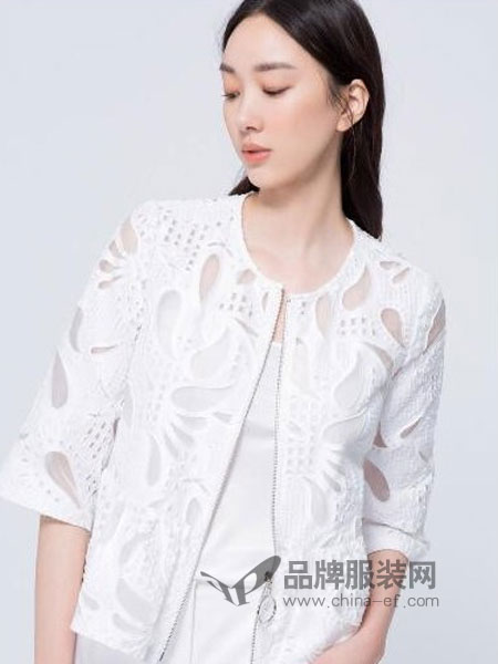 伊洛Iroo女装产品图片