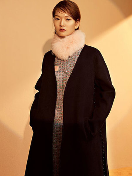 伊缔莎EDISA女装产品图片