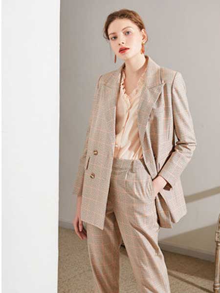 QS秸熙女装产品图片