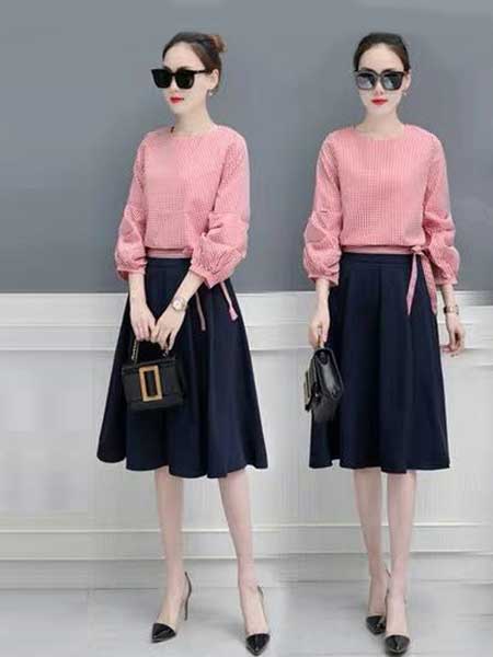 女人的衣柜女装产品图片