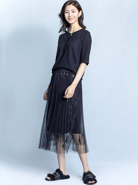 纽纳斯女装产品图片