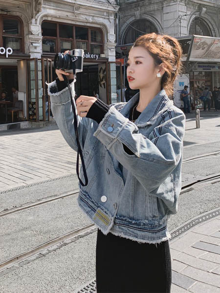 Sandro Tonali女装产品图片