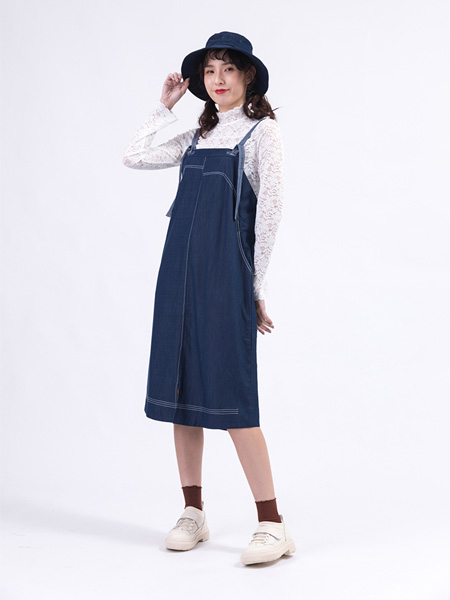 歌颂女装产品图片