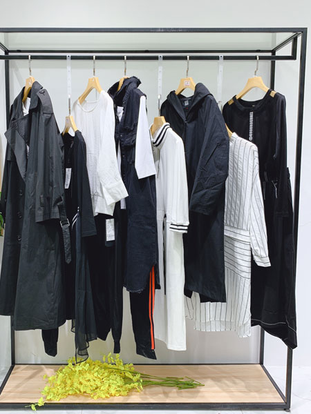 帛艺女装产品图片