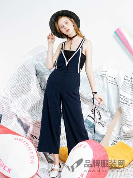 珮娜女装产品图片