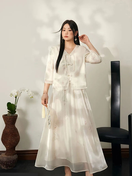 蓝语女装产品图片