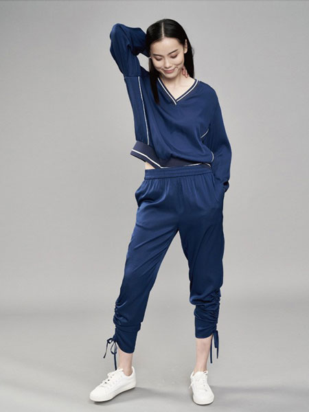 YARVE女装产品图片