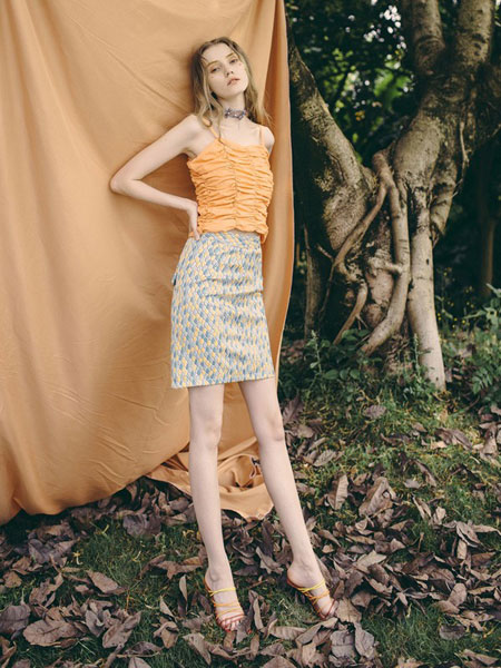 Redefine女装产品图片