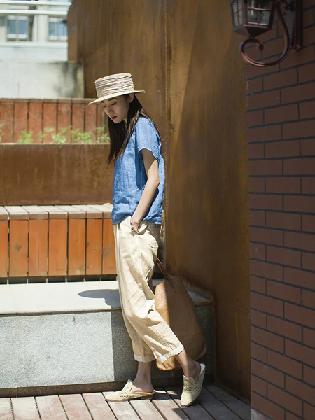 沁木春女装产品图片