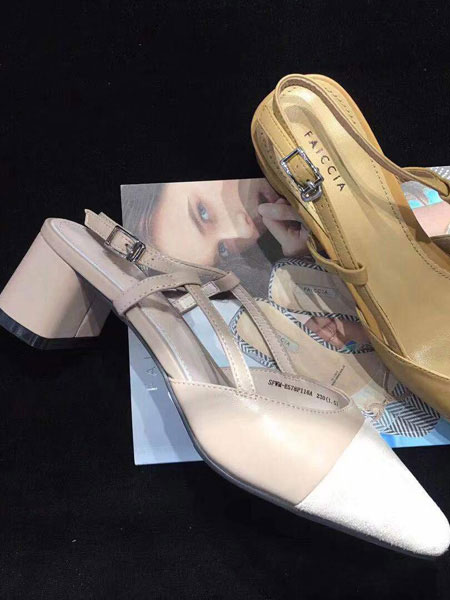 SOFIT女装产品图片