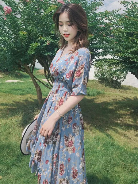 葵后服饰cc+di charme女装产品图片