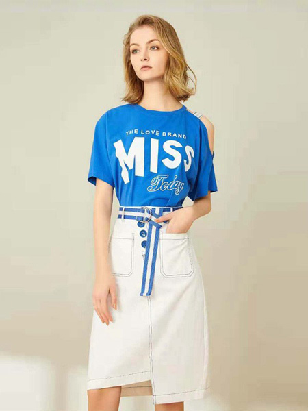 裳修女装产品图片