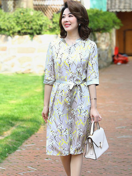 冰绰芙女装产品图片