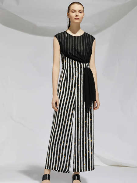 伯柔Pozo女装产品图片 伯柔Pozo女装产品图片