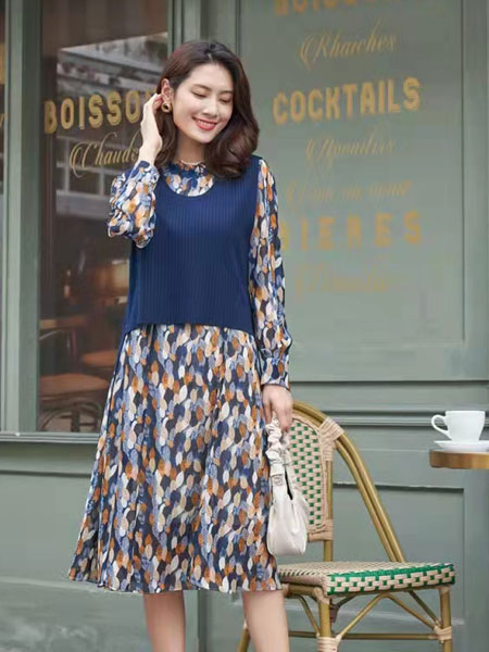 红云名典女装产品图片