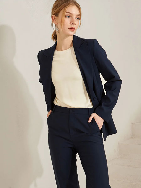 CARBAMMI卡邦尼女装产品图片