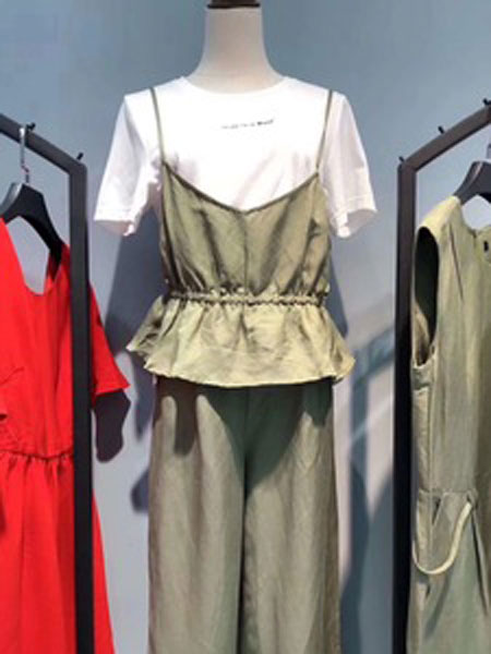 辰雨夕女装产品图片