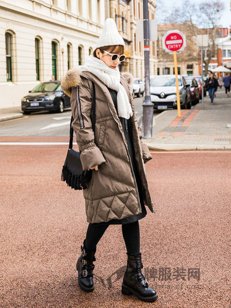 慕姗·诗怡女装产品图片