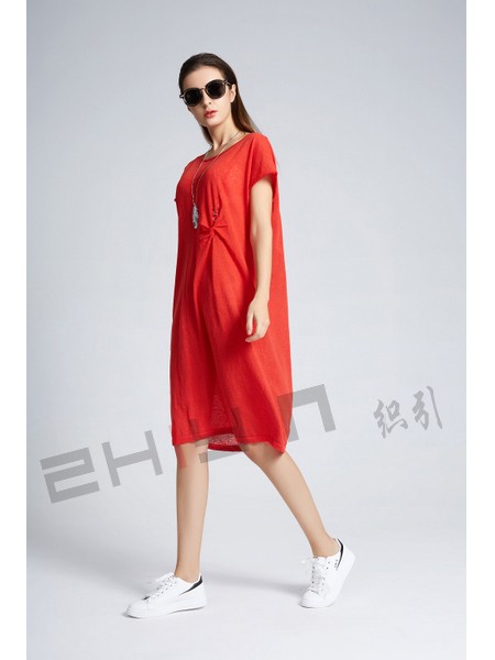 织引女装产品图片