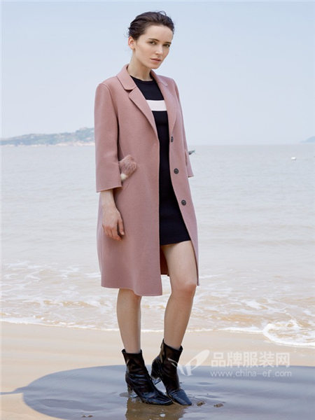 古袖女装产品图片