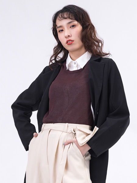 歌颂女装产品图片