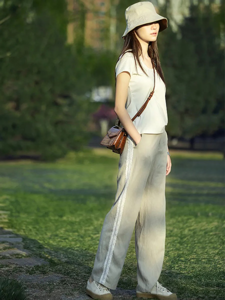 沁木春女装产品图片