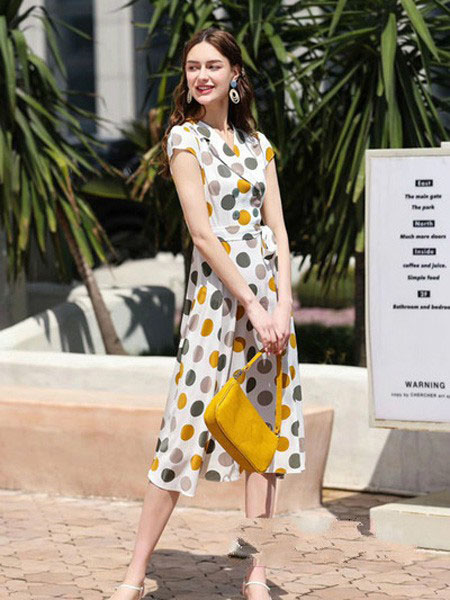 SONAF索娜菲女装产品图片