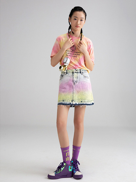 CRZ潮牌女装产品图片 CRZ潮牌女装产品图片