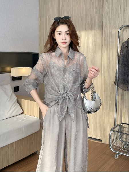 U&V女装产品图片