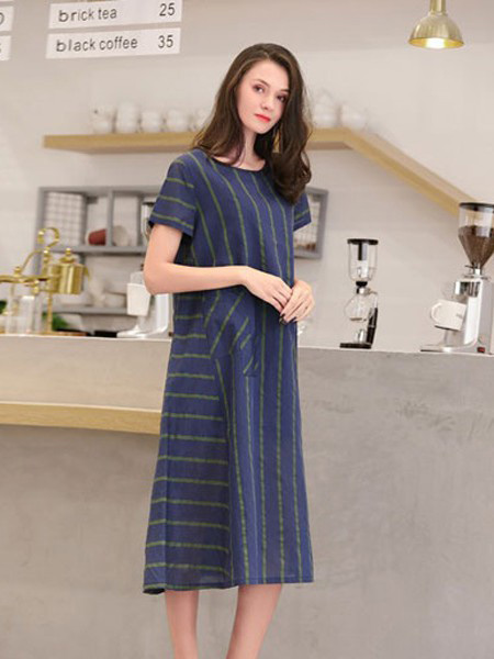 言苼记女装产品图片