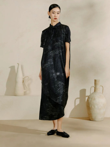 艺术空间T-YSKJ女装产品图片