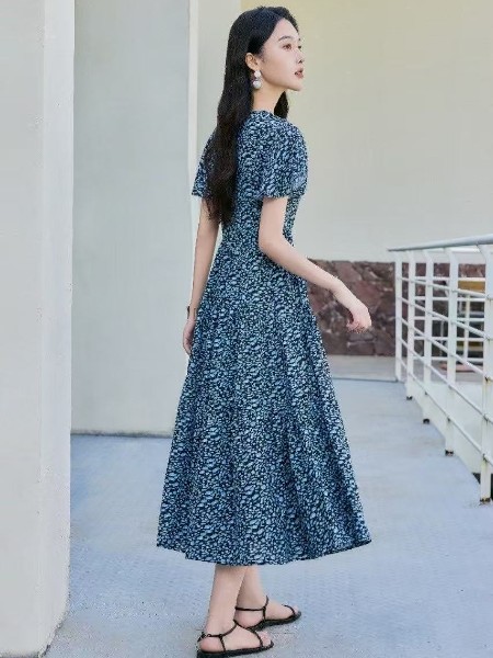 碧上Bishang女装产品图片