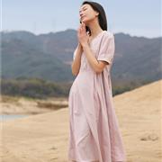 榮子原創(chuàng)女裝 詩意棉麻間 感受生活平淡自然